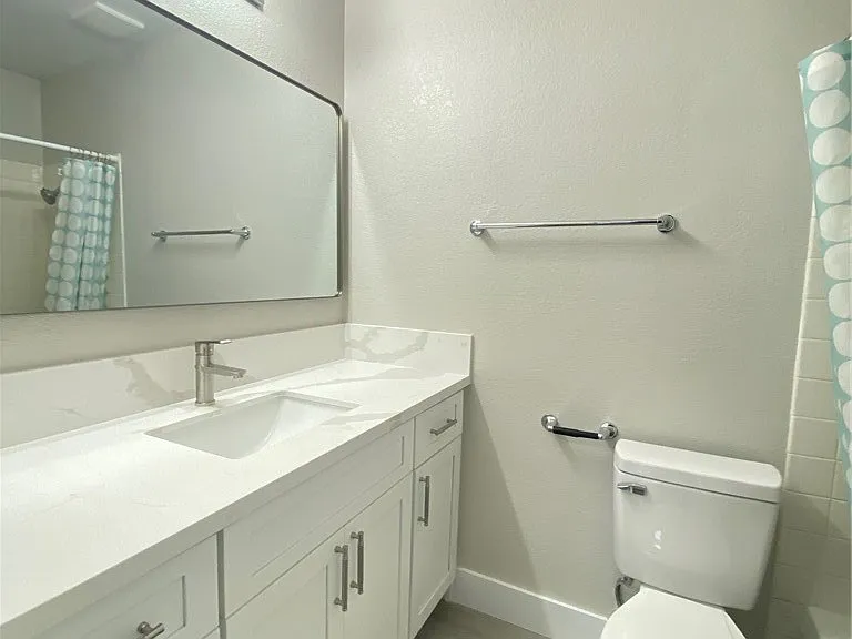 3253 Savalli St #D — Photo 9