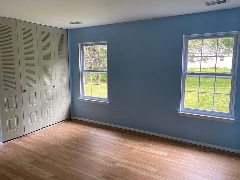 44 Woodbury Rd — Photo 34