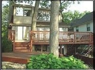 3774 Covert Rd, Waterford, MI 48328