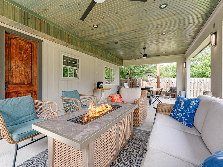 1409 Lantern Light Dr — Photo 20