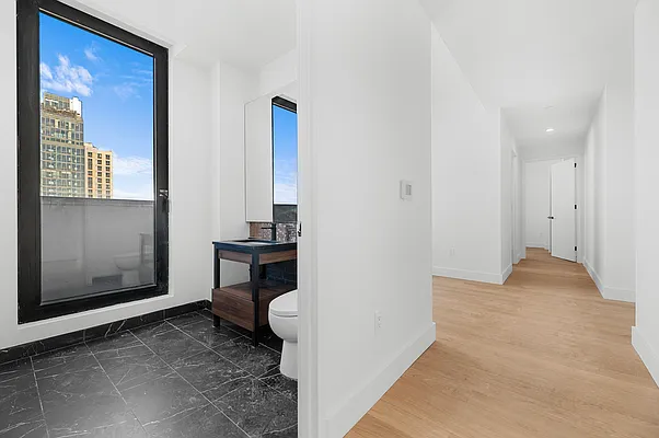 Rented by West 124th Manager LLC | media 82