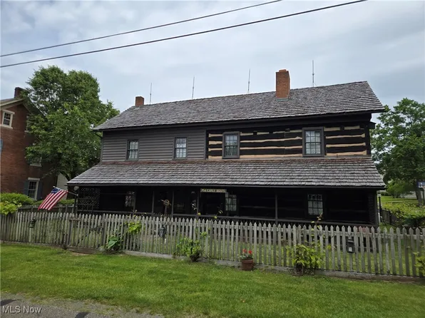 199 E 3rd St, Zoar, OH 44697