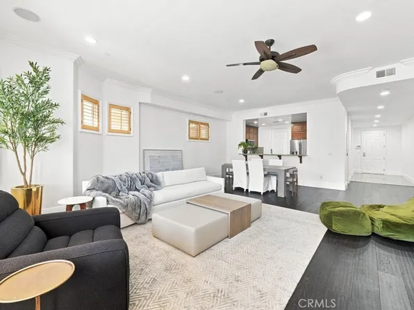 143 N Arnaz Dr APT 105, Beverly Hills, CA 90211