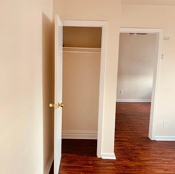 7 Laidlaw Ave #44 — Photo 10