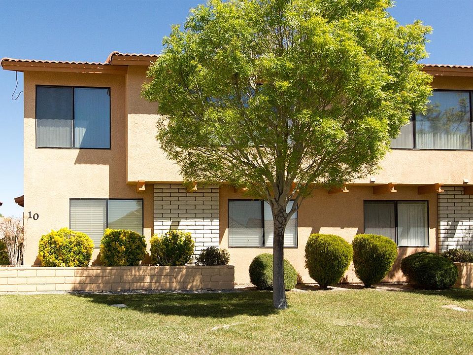 1st image of 27535 Lakeview Dr Unit 10
