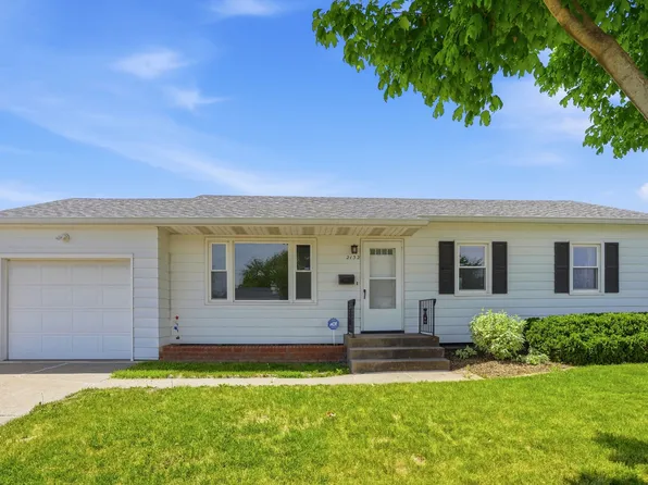 2132 N Elsie Ave, Davenport, IA 52804