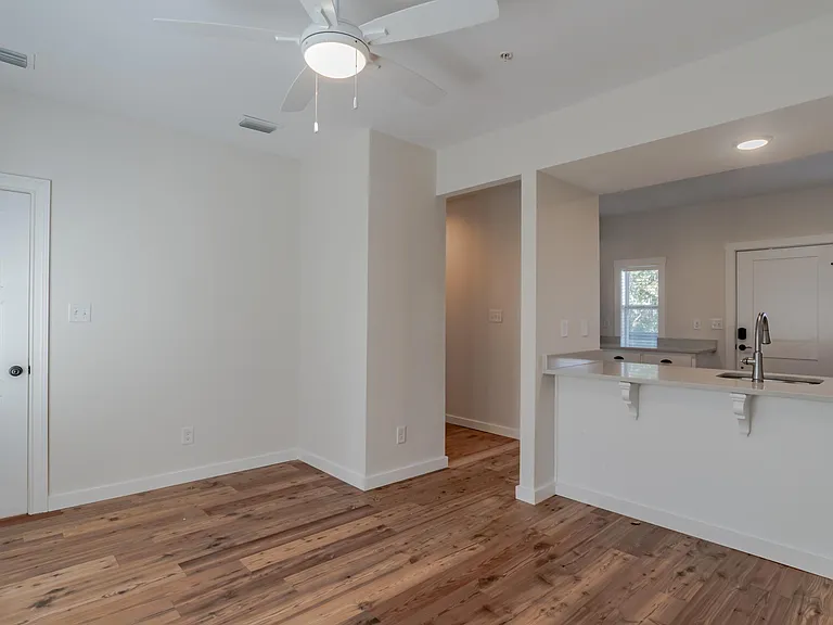 1400 Church St #D — Photo 3