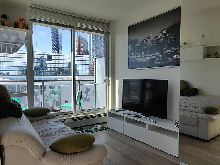 450 8th Ave SE #1001 — Photo 35