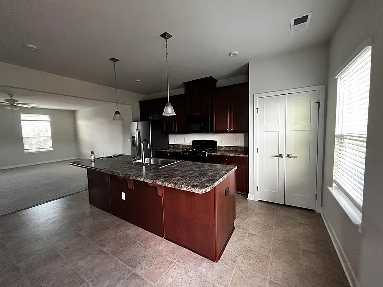 176 Misty Pike Dr #176 — Photo 2