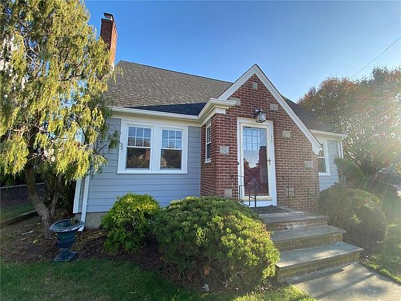 2nd image of 68 Knollwood Ave