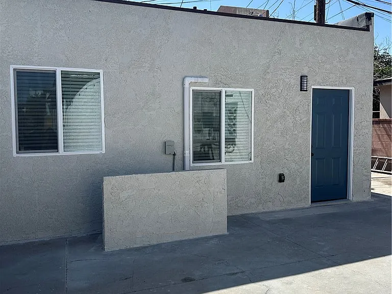 8939 Elizabeth Ave #E — Photo 12