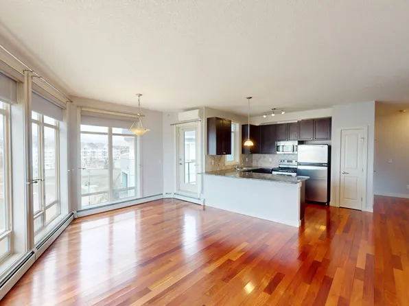 410 Country Village Cpe NE, Calgary, AB T3K 5X4