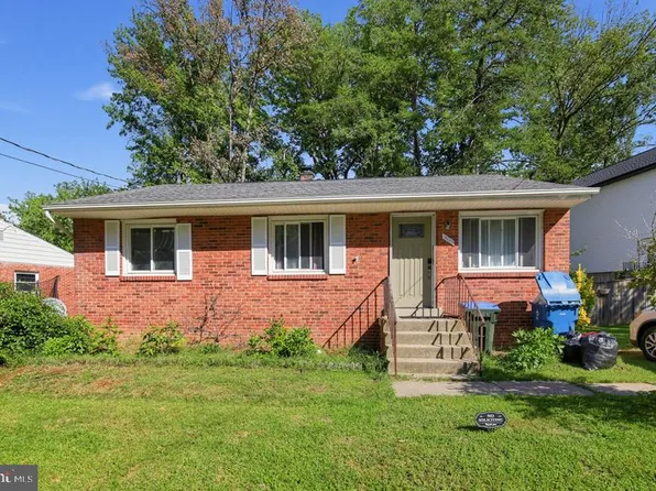 16001 Carroll Ave, Woodbridge, VA 22191