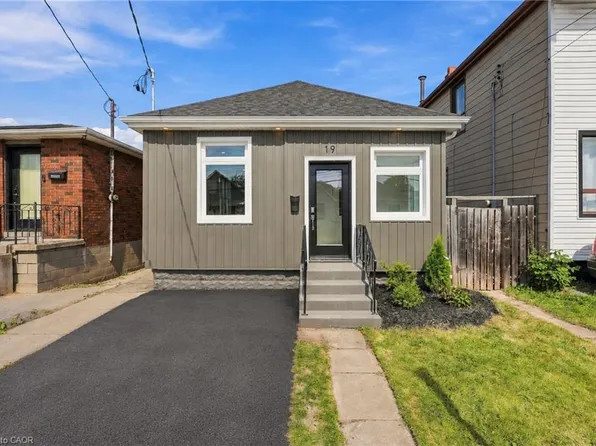 19 Vansitmart Ave, Hamilton, ON L8H 3A2