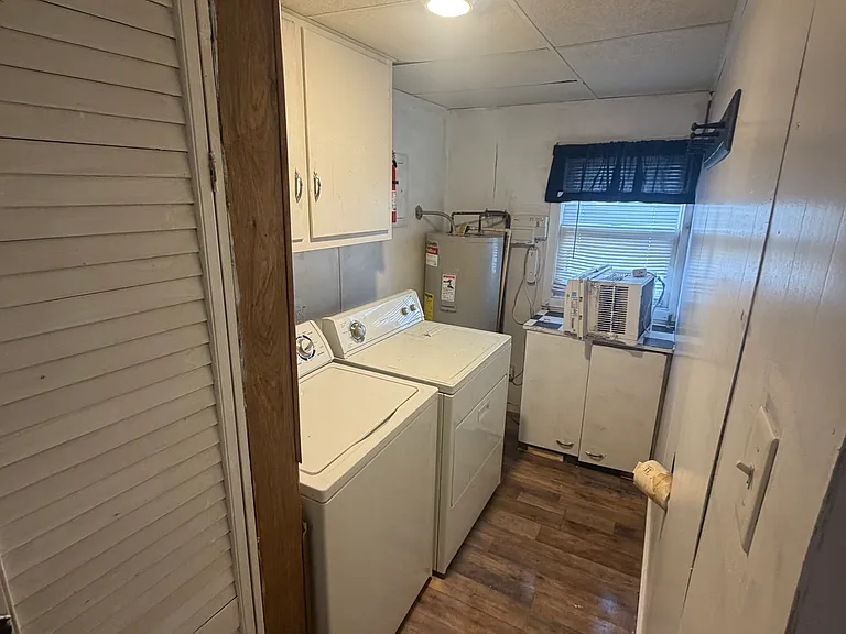 2405 Clara Ave — Photo 10