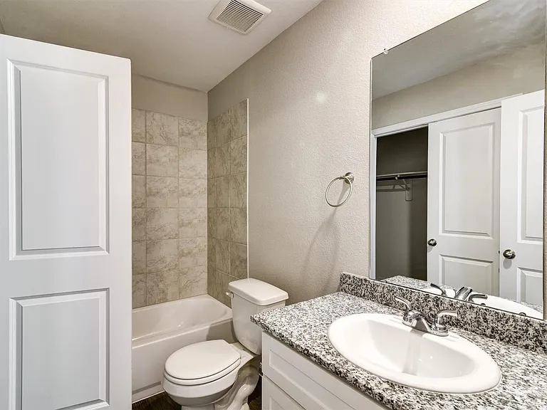 16428 Jasmine Marie Pl — Photo 18