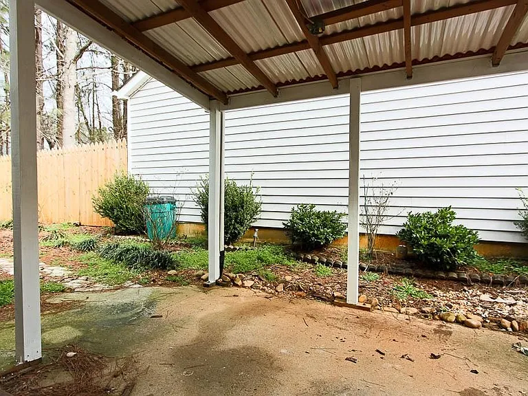 2745 Highland Rdg NW — Photo 9