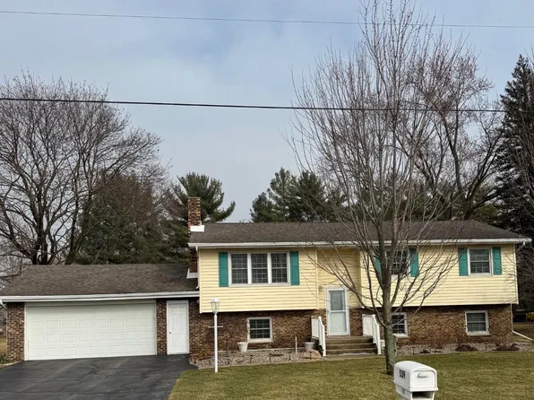 539 Wayne St, Hobart, IN 46342