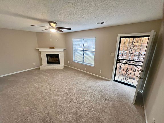 2nd image of 2176 Oldfield Dr