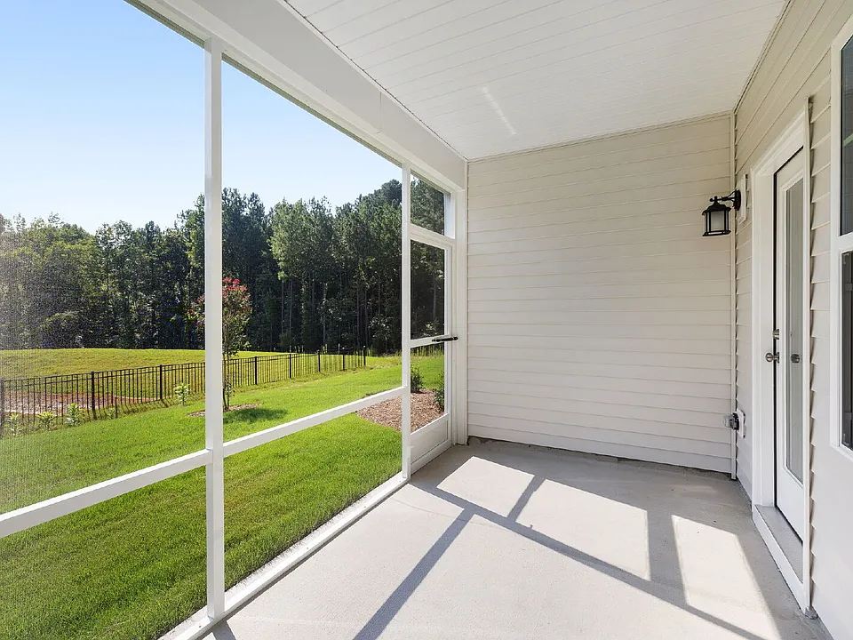 1103 Red Wing Dr