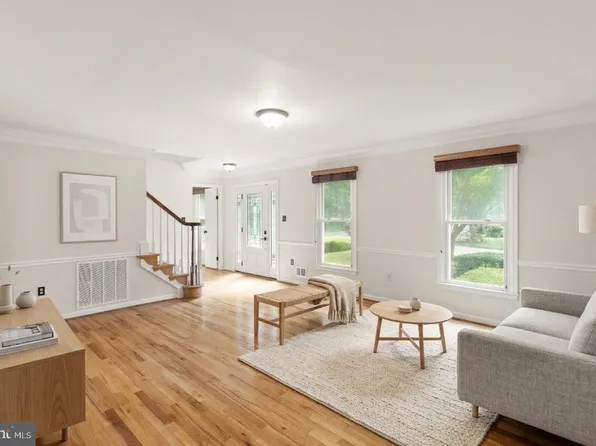 2207 Wittington Blvd, Alexandria, VA 22308