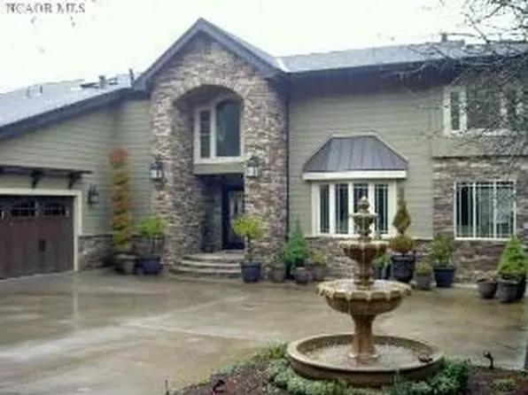 18612 Chaparral Dr, Penn Valley, CA 95946