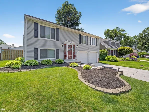 5443 Oak Ridge Dr, Willoughby, OH 44094