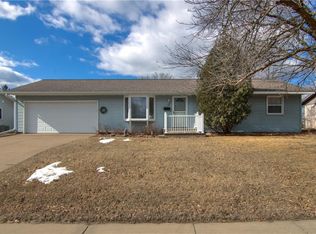 412 S Willson Dr, Altoona, WI 54720