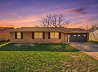 1008 Dossett Dr, Waco, TX 76705