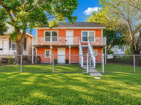 4323 Avenue R 1/2, Galveston, TX 77550