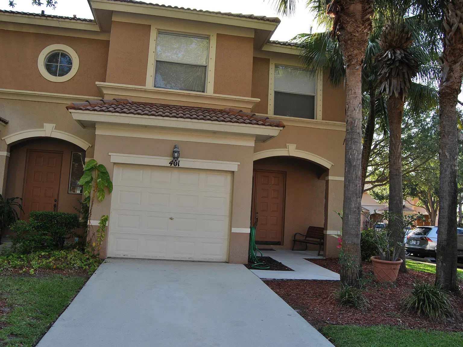 3 bed, 2.5 bath, 1579 sqft, $2,800 — Photo 1