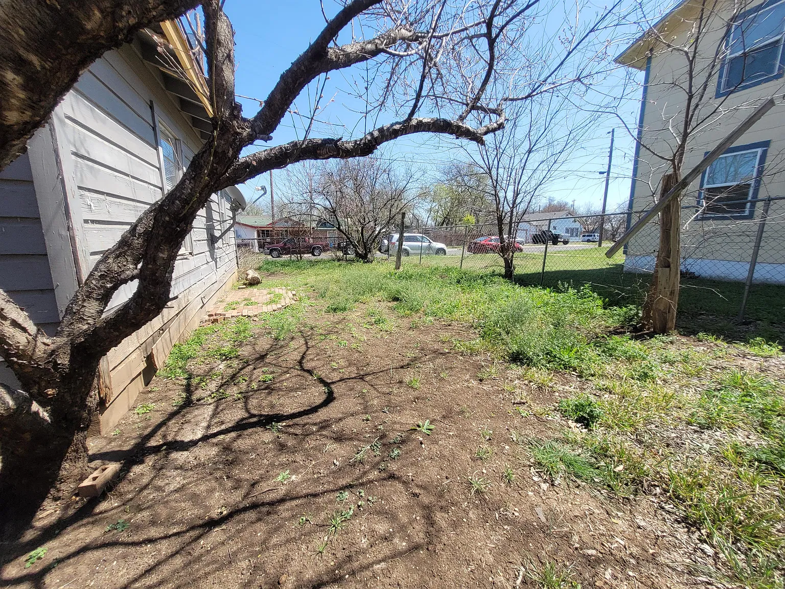 602 West Church Avenue - . — Photo 3