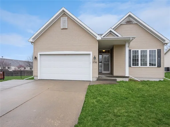 3736 Brook Run Dr, Des Moines, IA 50317