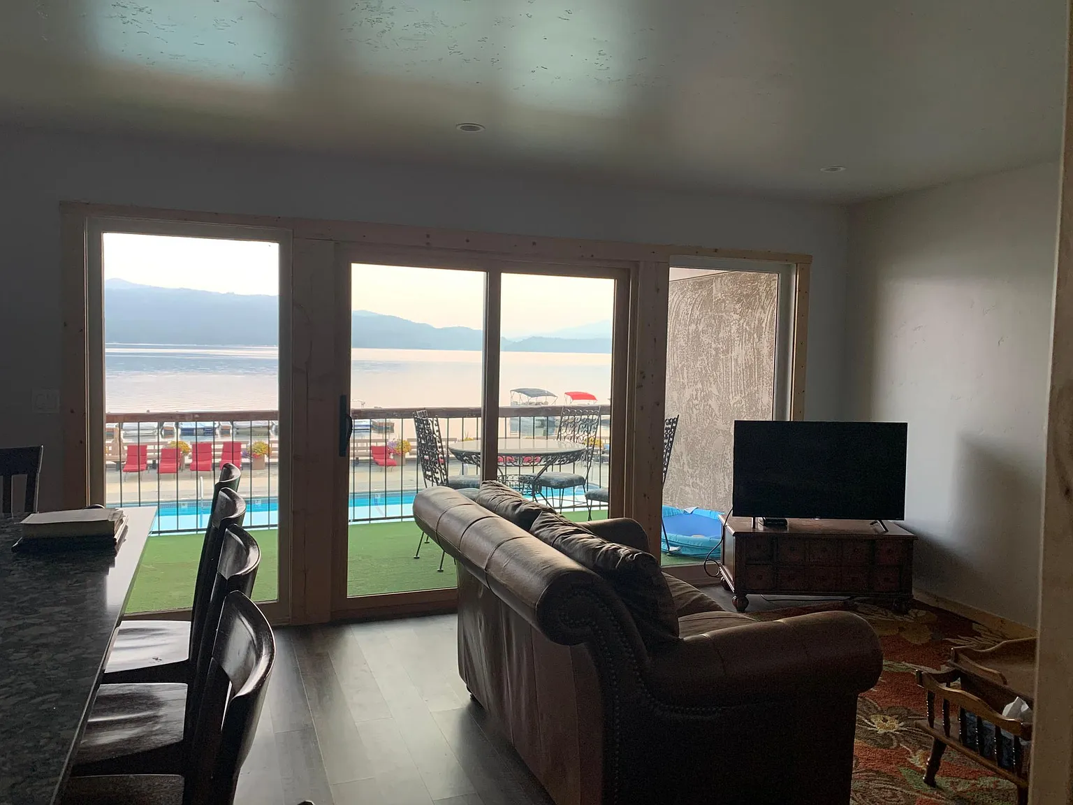 2 bed, 1000 sqft, $2,500 — Photo 2