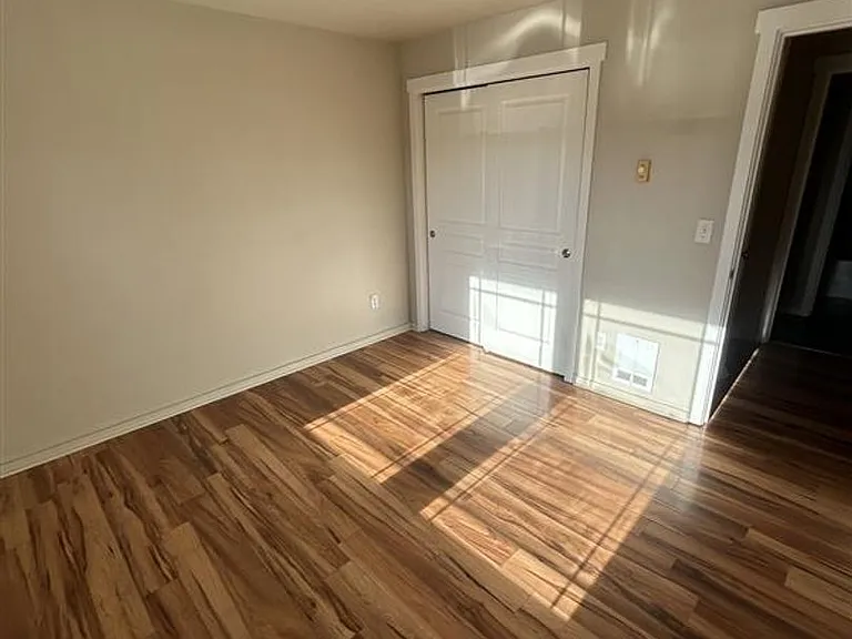 206 Walnut Grove Ct — Photo 14