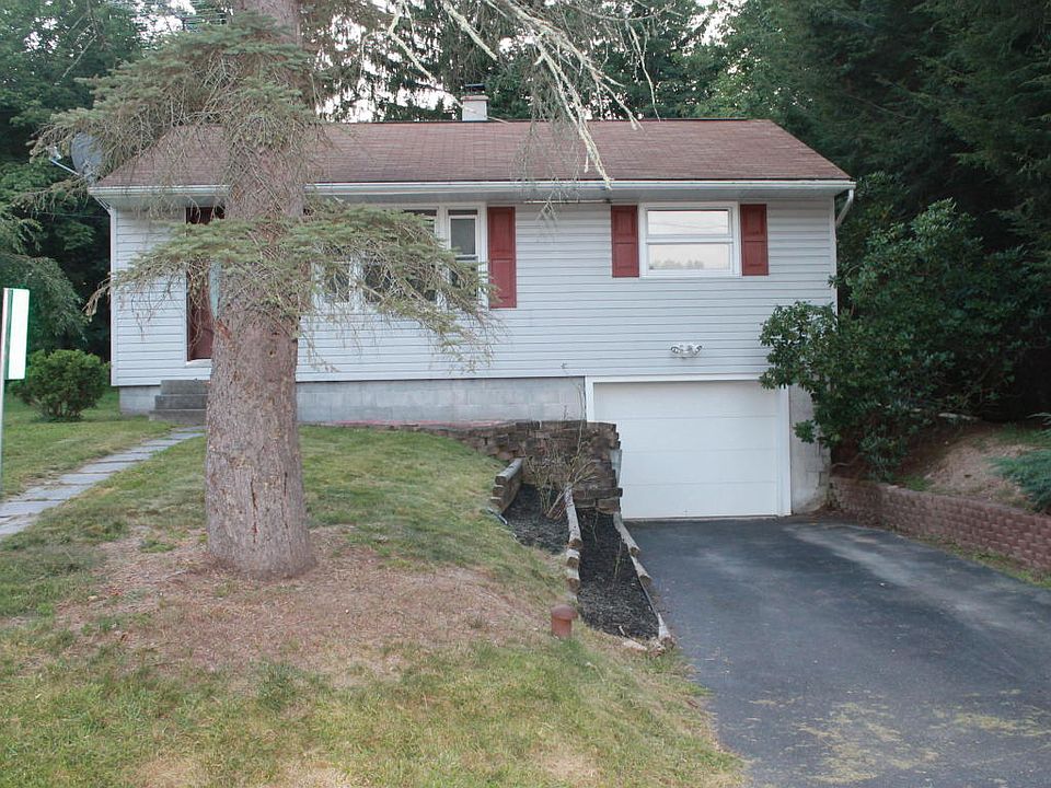 1st image of 12 Brush Dr