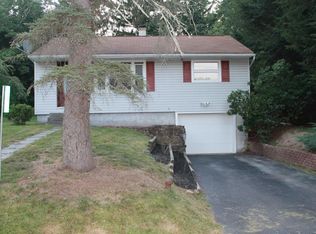 12 Brush Dr, East Stroudsburg, PA