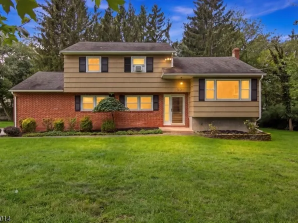 39 Park Rd, Parsippany-Troy Hills Twp., NJ 07054