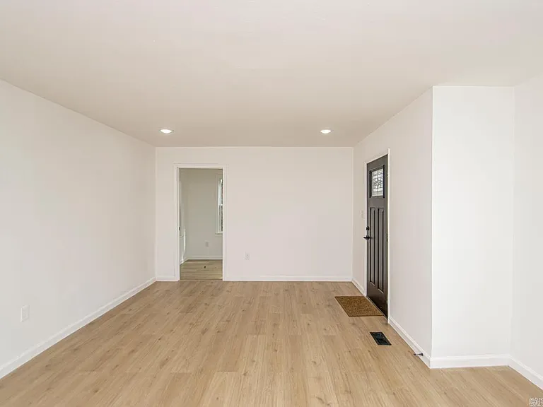 4816 W 30th St — Photo 3