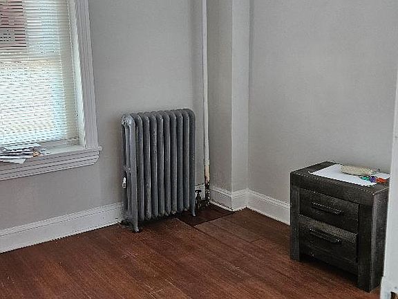 5th image of 45 E Church Ln APT 1