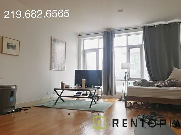 2nd image of 65 Ainslie St #338