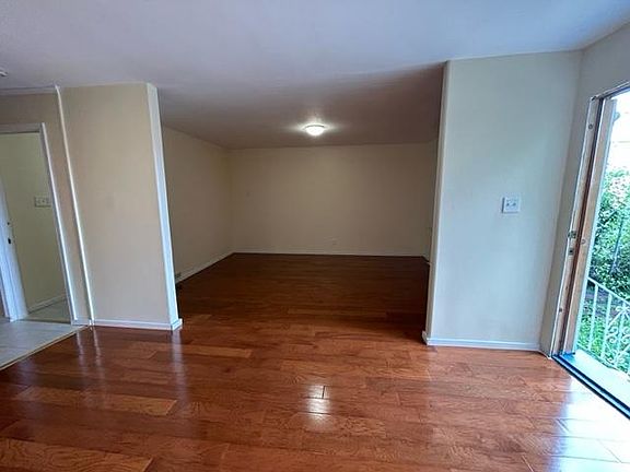 5th image of 1142 Kensington Ave