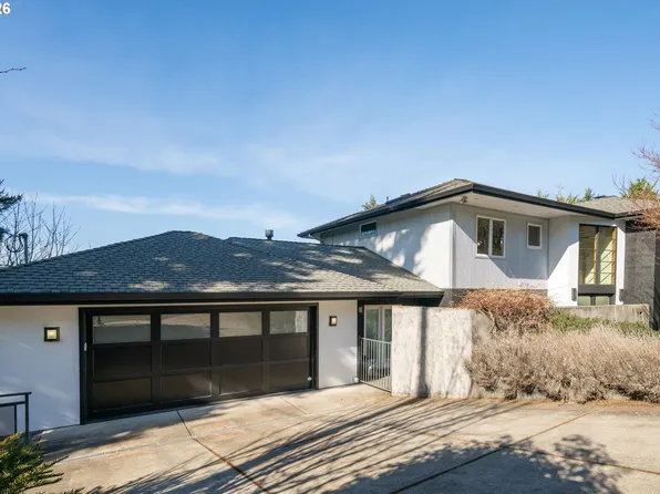 3970 N Shasta Loop, Eugene, OR 97405