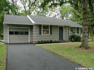 4 Shady Ln, Fairport, NY 14450