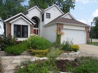 2603 Lake Shore Dr, Niles, MI 49120