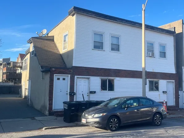 43 Cross St, Somerville, MA 02145