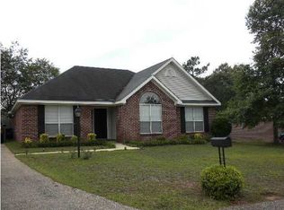 9511 Oak Forrest Dr, Mobile, AL 36695