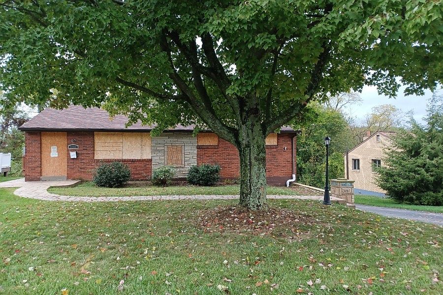 1st image of 3067 Woodridge Dr