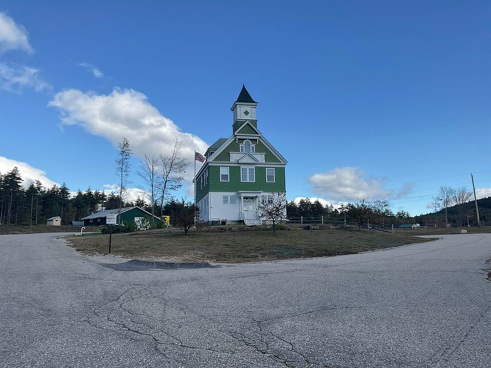 2nd image of 7 Huttwill Dr