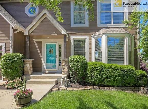 2nd image of 5004 Hilltop Dr
